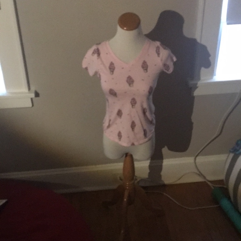 A ice cream shirt